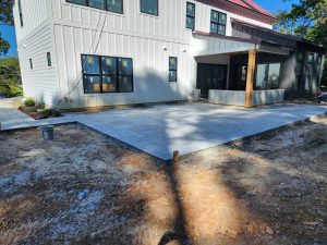 bluestone patterned patio